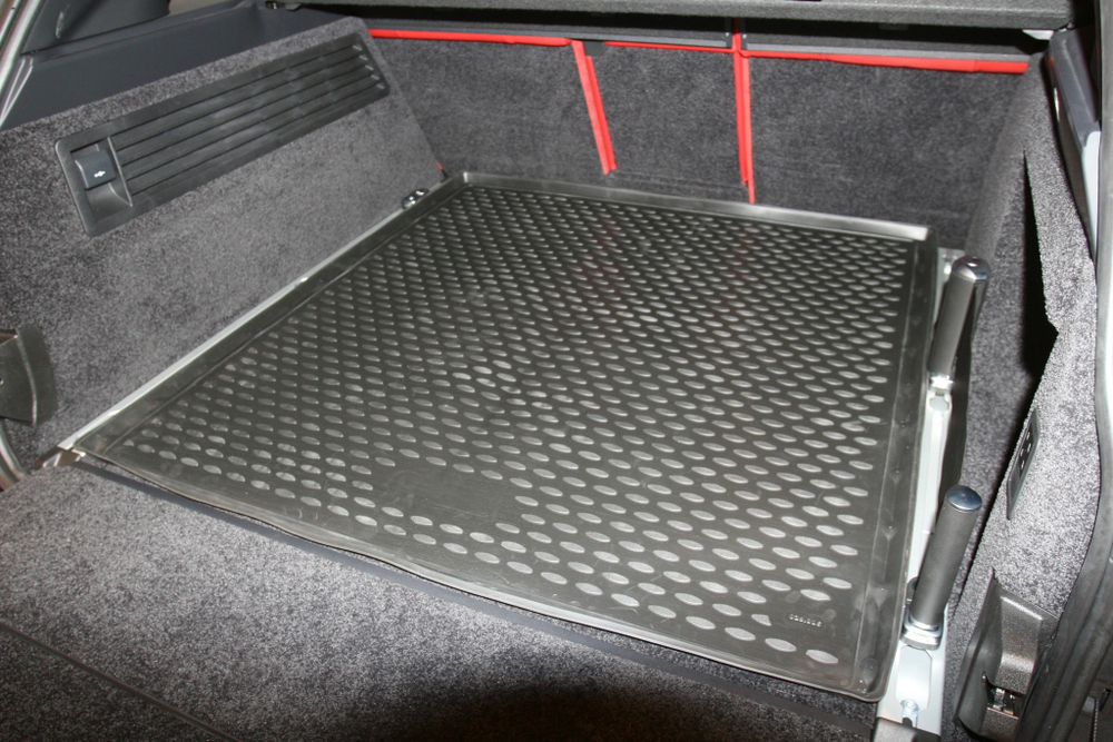 Коврик в багажник для LAND ROVER Range Rover, 2015-, внедорожник , без рейлингов, 1 шт. (полиуретан) арт.CARLDR00004