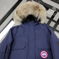 Пуховая парка Canada Goose