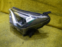 Фара левая Toyota Rav 4 CA40 (2015-2019) LED