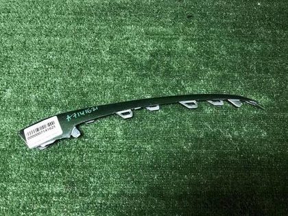 Молдинг переднего бампера Mercedes S W222 (17-20)