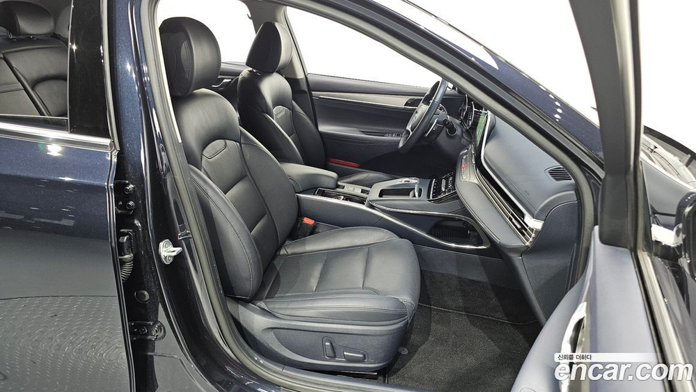 Hyundai The New Grandeur (Azera) IG 2.5 (04.2021)