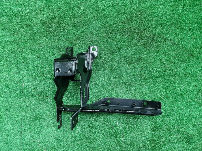 Кронштейн фары левый BMW Z4 G29 (2018-н.в.)