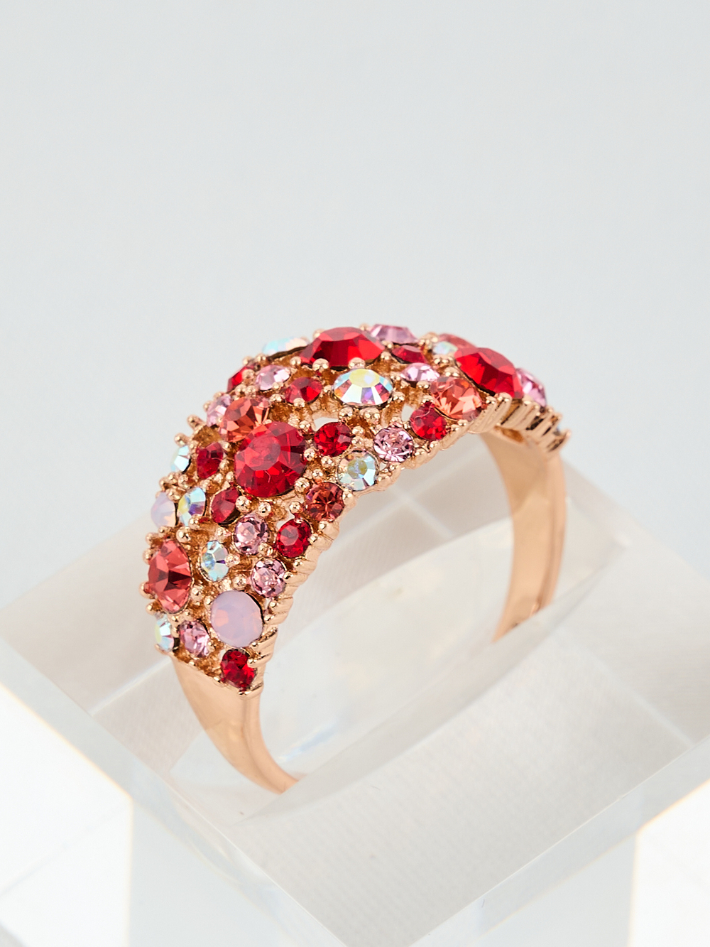 Кольцо Россыпь из красных камней Swarovski