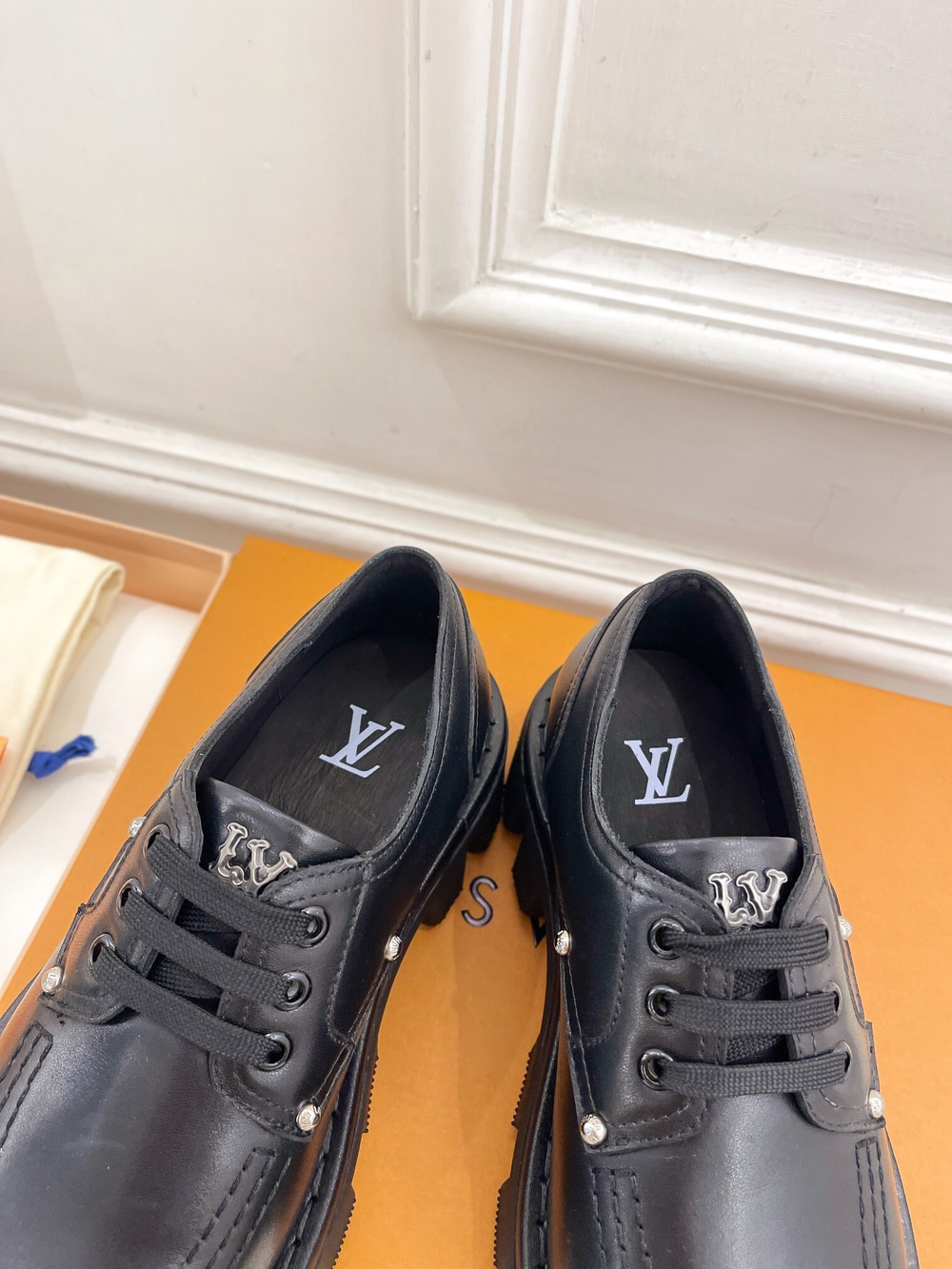 Louis Vuitton Checker Derby