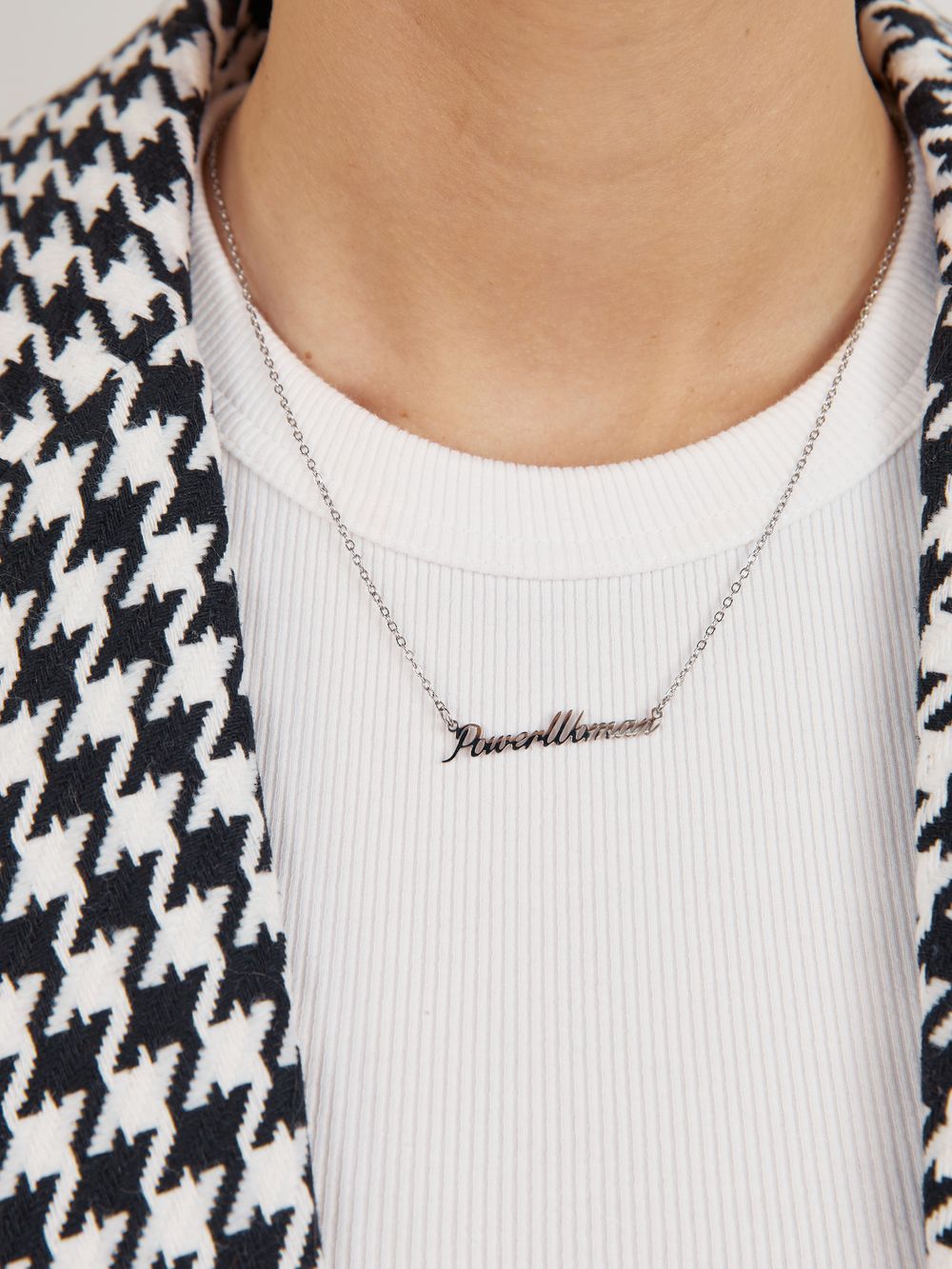 КОЛЬЕ POWERWOMAN