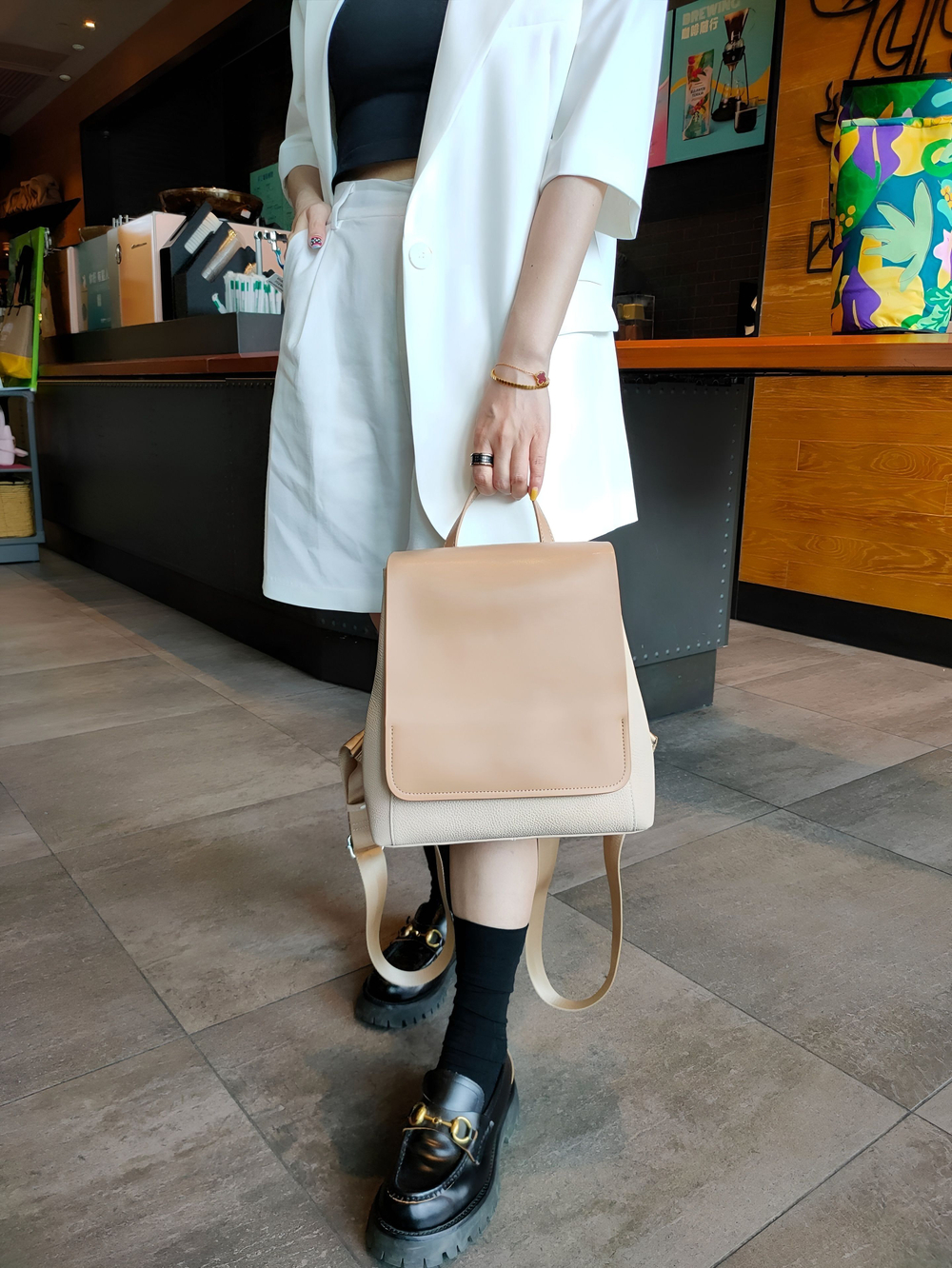 женский рюкзак из натуральной кожи