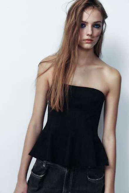 ZARA ТОП ИЗ ИСКУССТВЕННОЙ ЗАМШИ С ОТКРЫТЫМИ ПЛЕЧАМИ И БАСКОЙ, ЧЕРНЫЙ