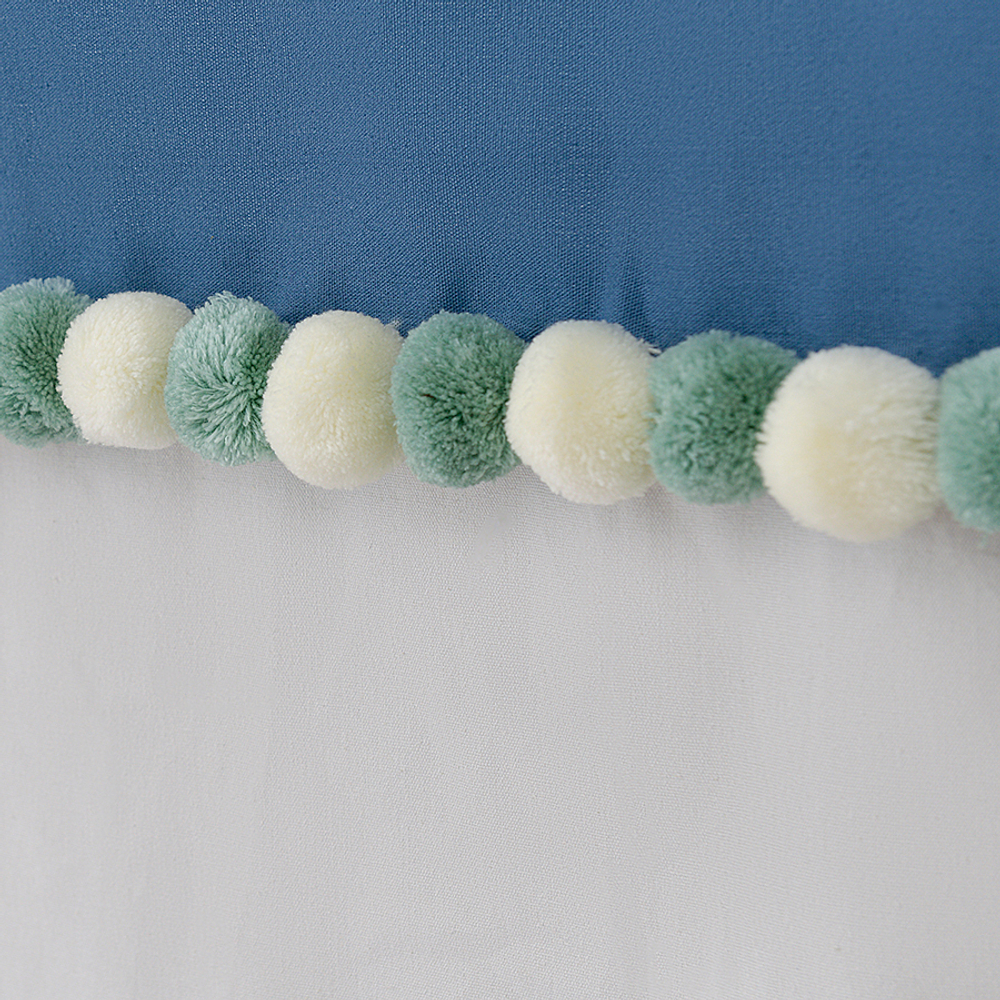 Штора из хлопка с помпонами серо-синего цвета из коллекции essential, 150х290 см