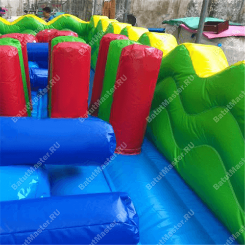 Большой надувной батут "Средневековье" 10*10*5 м