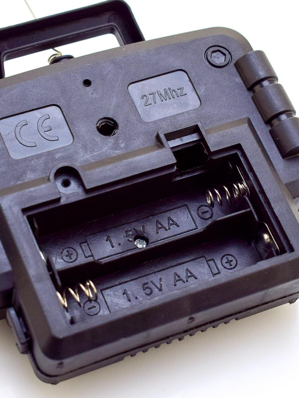 Машина классич. на РУ в ассорт., чемодан 6129