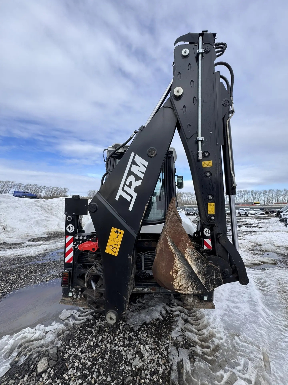 TRM B4X Экскаватор-погрузчик B4X (Дизельный, 4.4 л, 101 л.с. АТ)