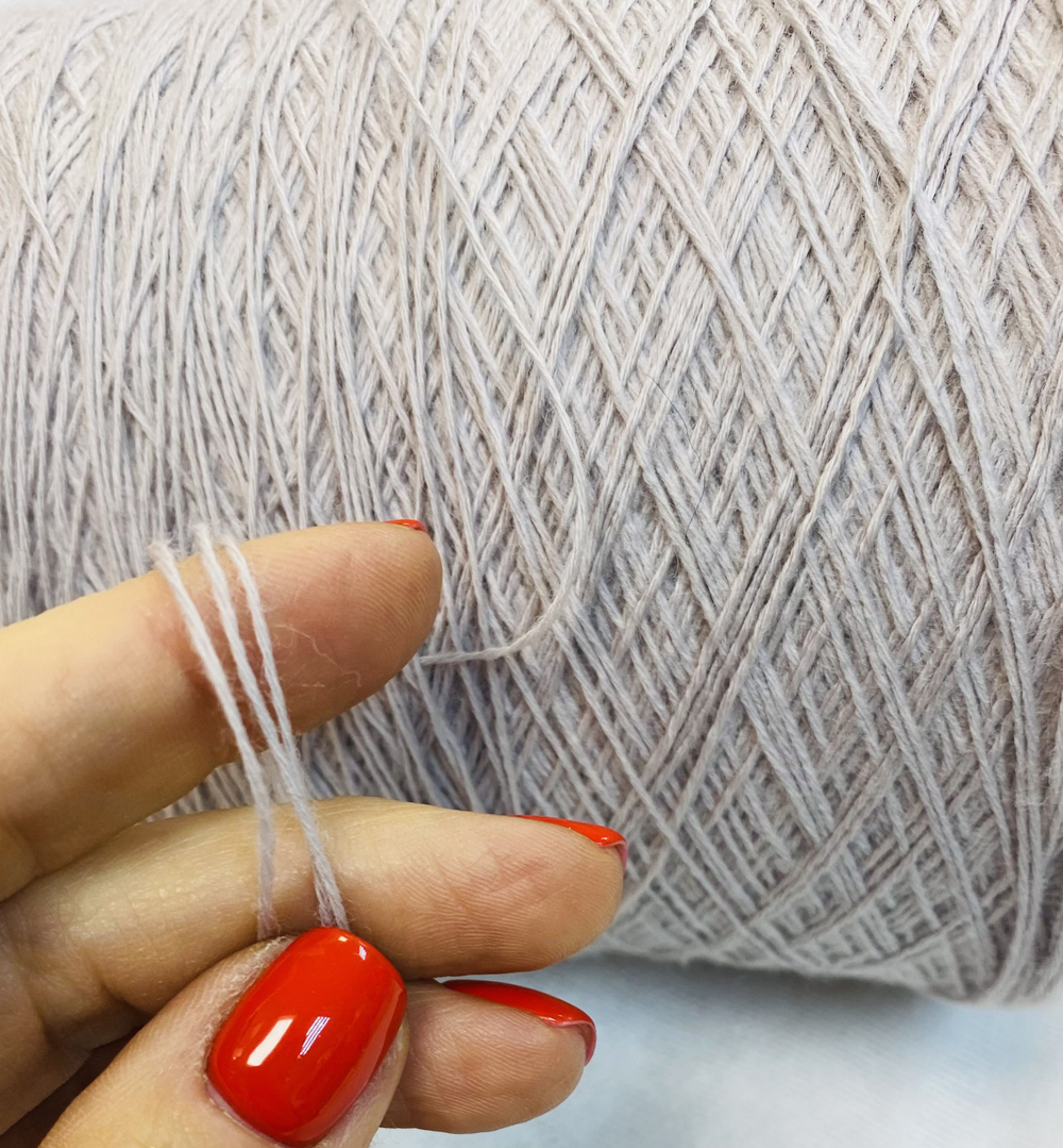 Пряжа на бобине (Италия) 15% кашемир 70% шерсть мериноса 15% п/а 100г-700м 380г