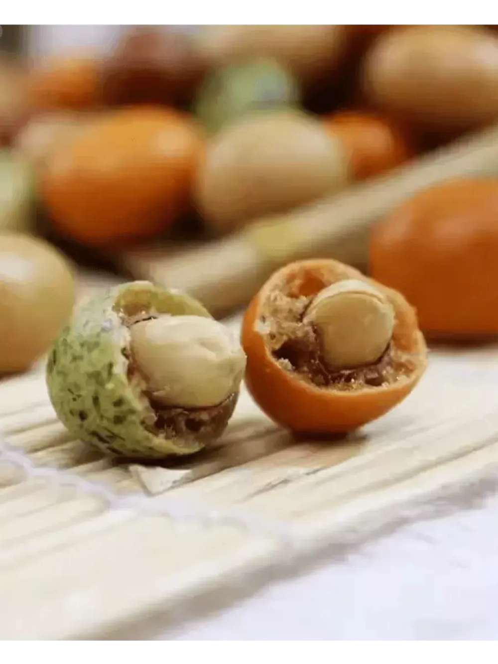 Арахис отборный в хрустящей глазури 270 г