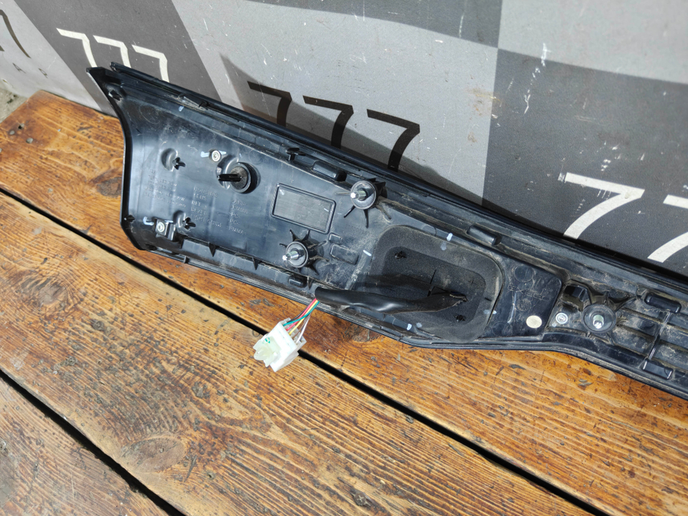 Фонарь задний центральный Exeed VX 21-нв Б/У Оригинал 605000148AA