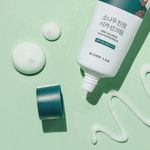 Солнцезащитный крем для проблемной кожи Round Lab Pine Calming Cica Sunscreen SPF50+ PA++++ 40 мл