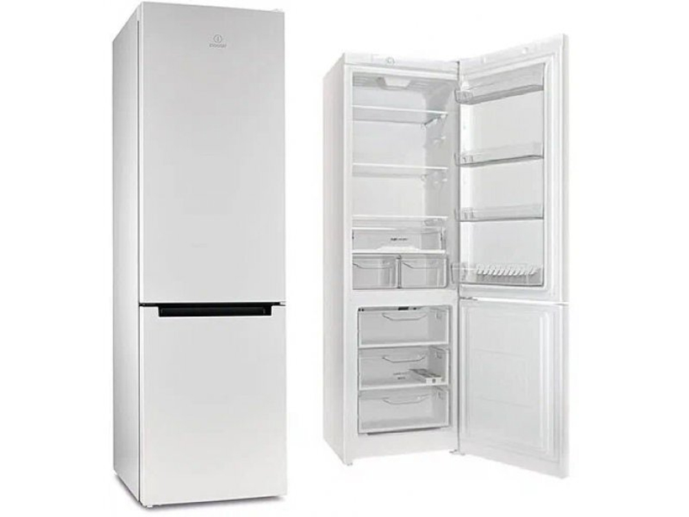 Холодильник двухкамерный Indesit DS 4200 W белый