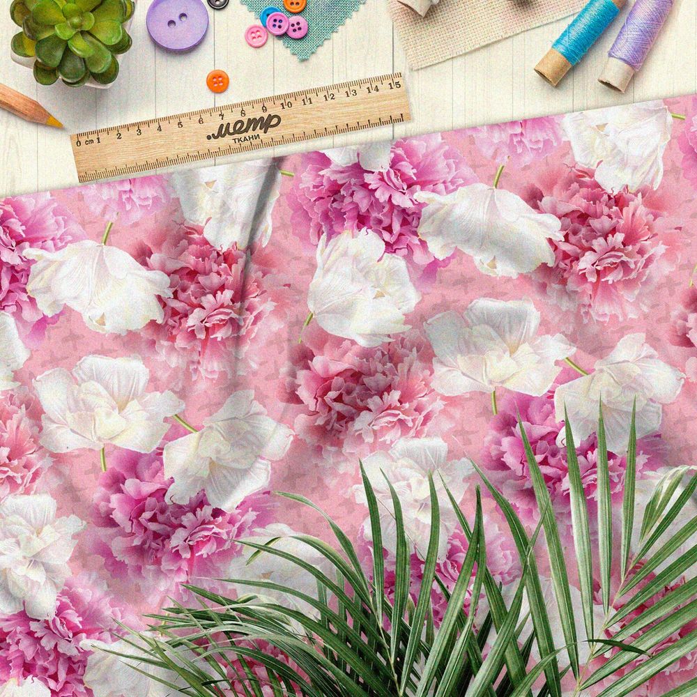 Ткань поплин воздушные нежные цветы на розовом фоне