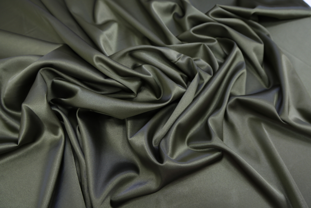 Атлас стрейч оливковый