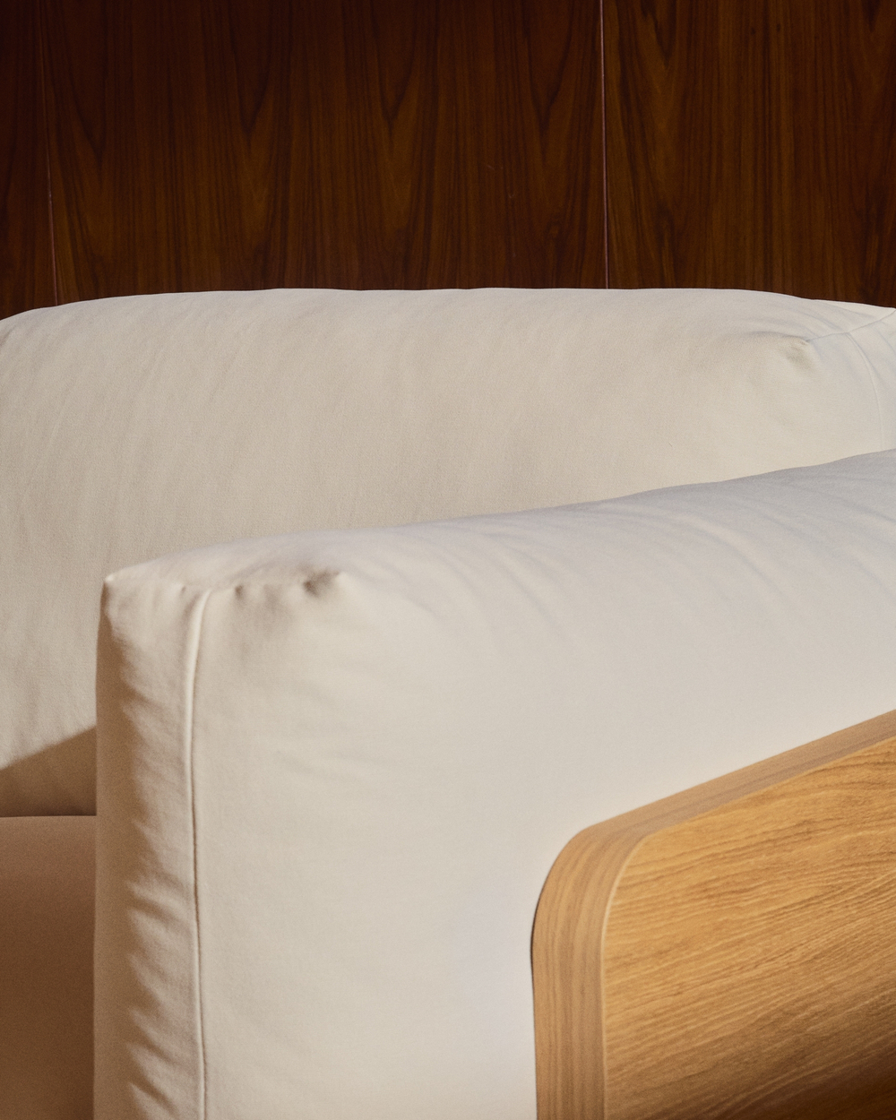 Oaq Трехместный диван бежевого цвета 225 см