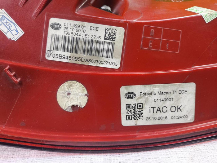 Фонарь левый внешний Porsche Macan 95b (2014-2018)