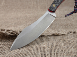 Нож для бушкрафта "Канадец", сталь VG-10/Elmax, рукоять карбон (красный спейсер)