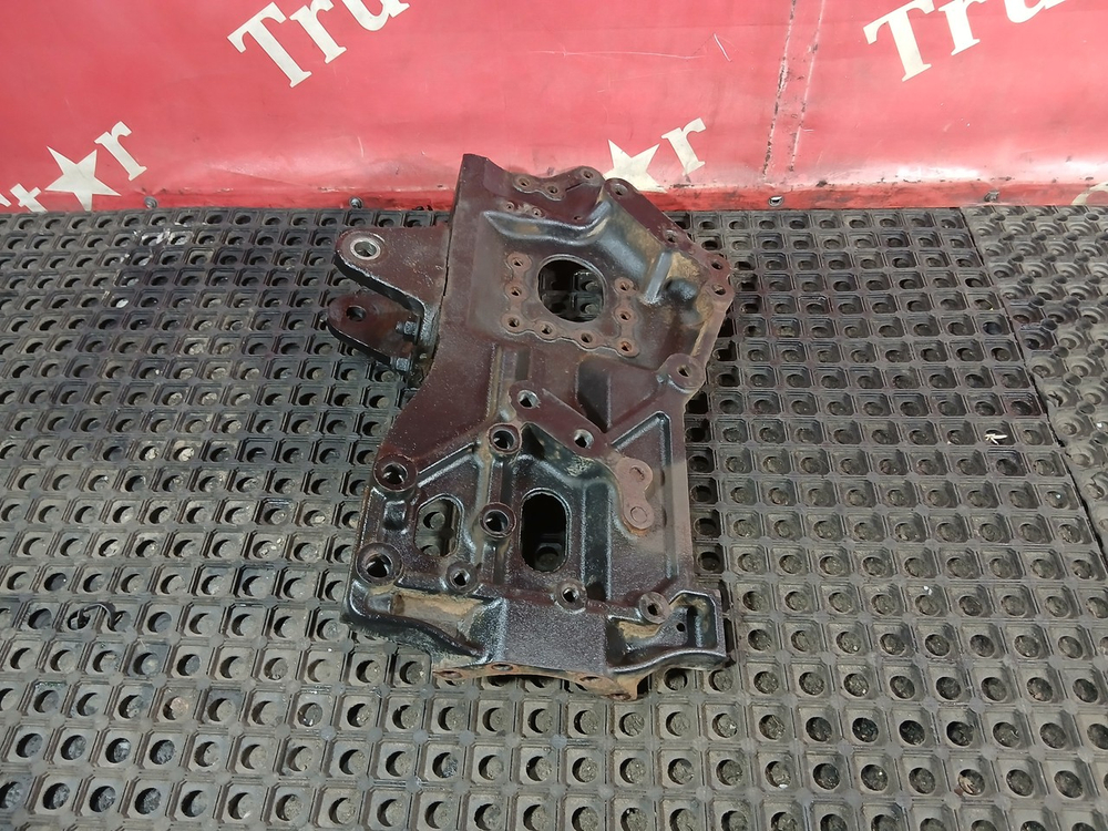 Кронштейн рессоры передней правый