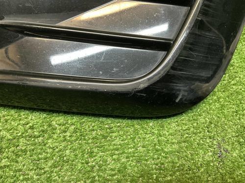 Решетка переднего бампера правая VW Tiguan 2 20-нв