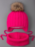 Шапка зимняя для девочки и снуд вязаные