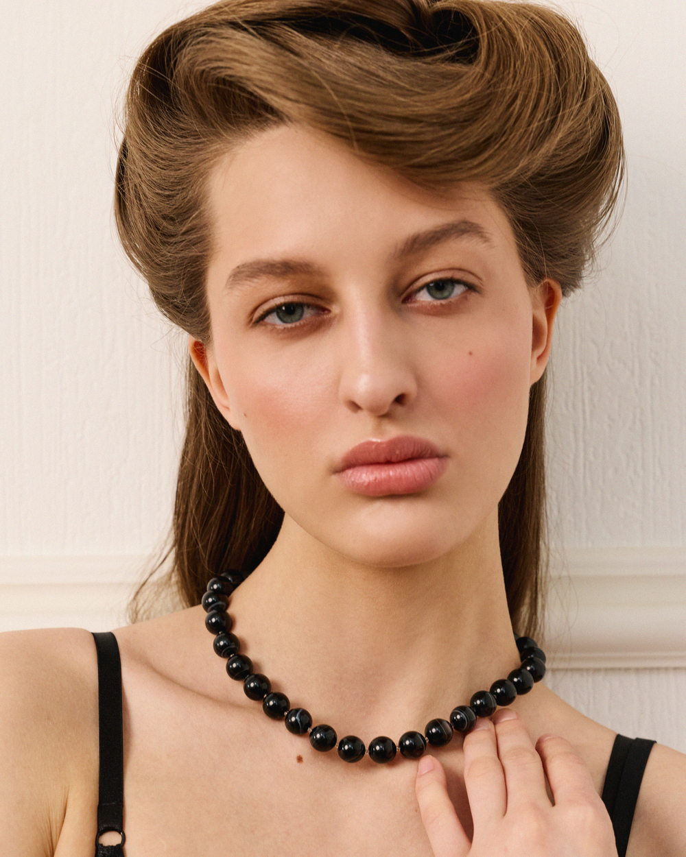 Бусы из чёрного агата