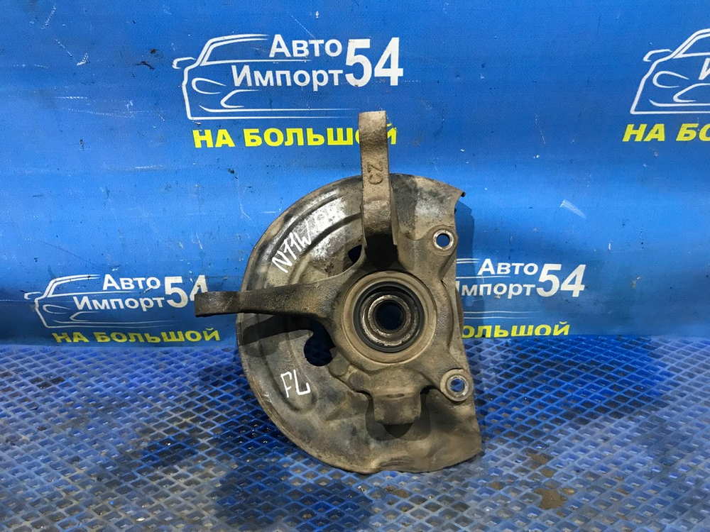 Ступица передняя левая MITSUBISHI RVR 1996