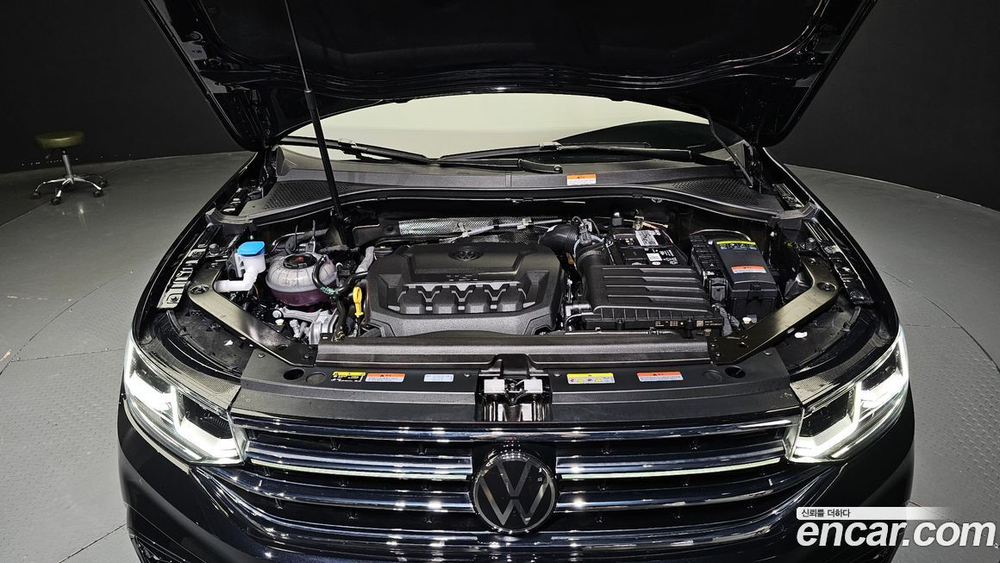 Volkswagen Tiguan Allspace 2.0 TSI Prestige (11.2023)
