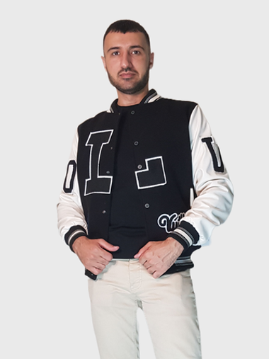 Тканевая куртка (бомбер)