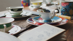 Wedgwood Чайная чашка Wonderlust 140 мл с блюдцем Сапфировый сад