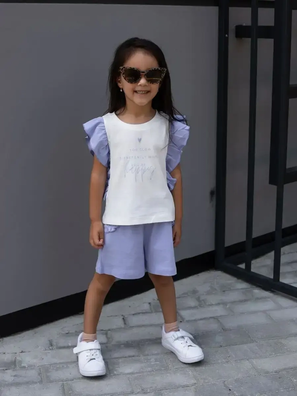 Костюм для девочки с шортами в садик