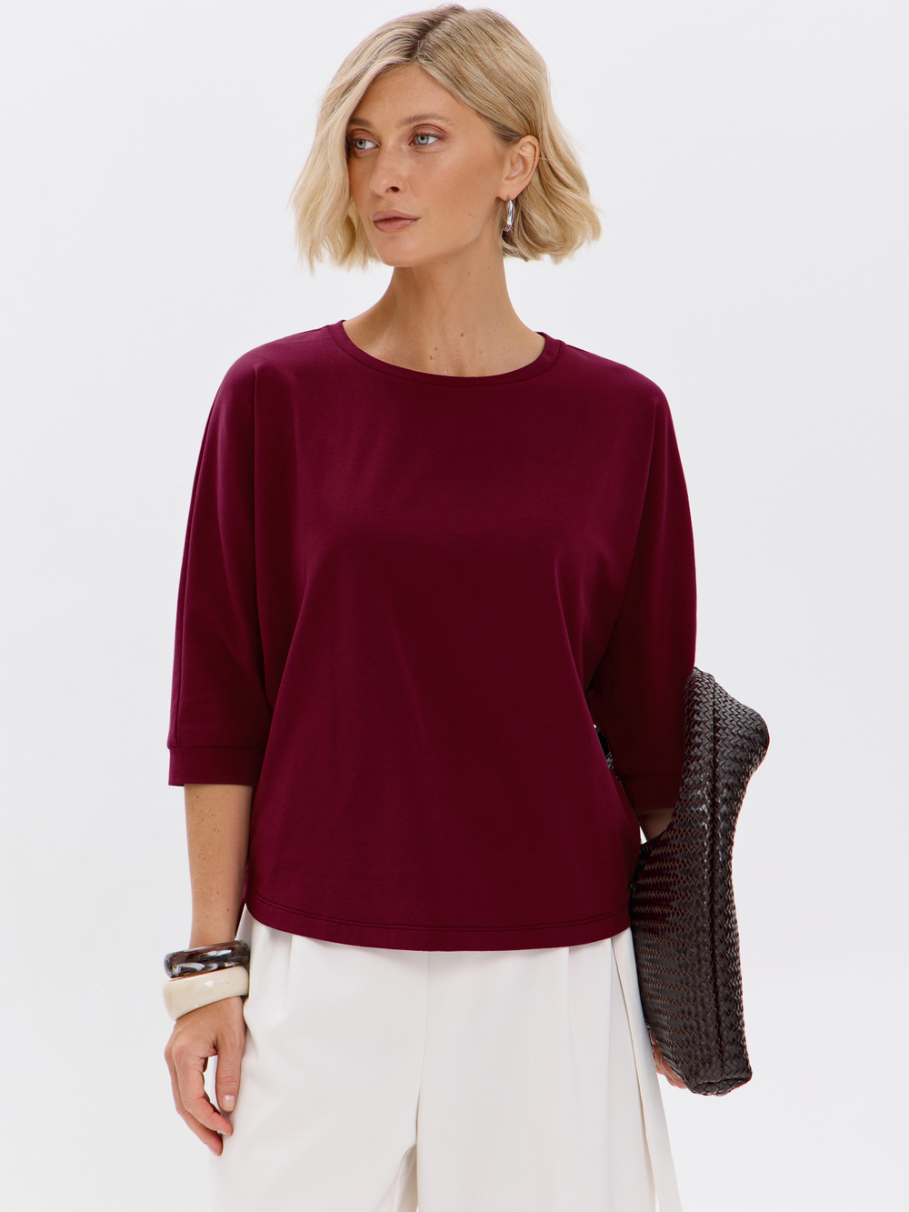 Свободная футболка летучая мышь с рукавом 3/4