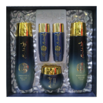 Набор для ухода за лицом Bergamo Hwang Hoo Bin The Legend Of Caviar and Royal Jelly 3 set с экстрактом икры и маточным молочком (тонер, эмульсия, крем)