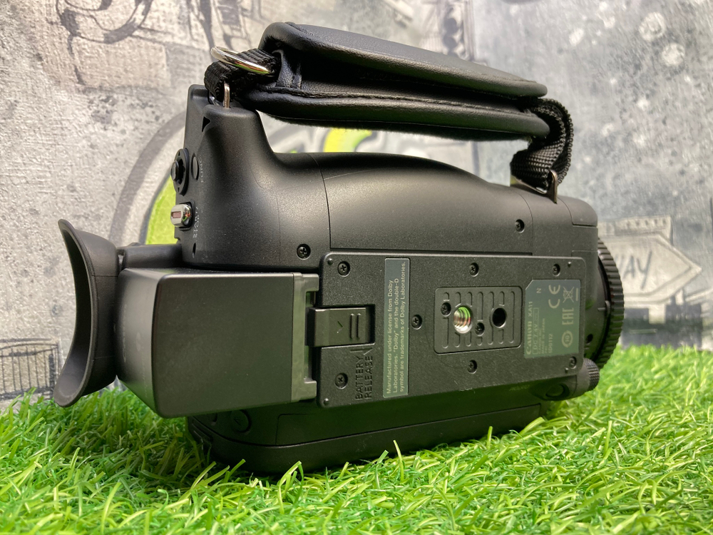 Canon XA11 Покупка/Продажа