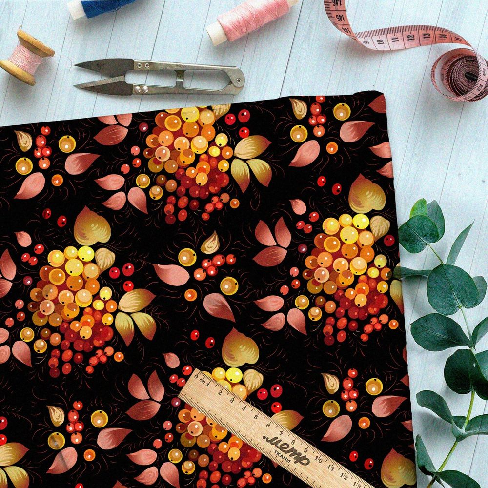 Ткань дюспо белая смородина под ярким светом на чёрном фоне