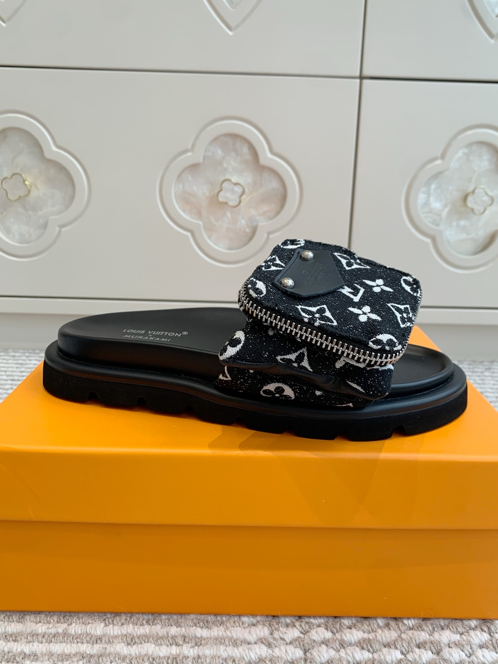 Louis Vuitton Pool Pillow Flat Comfort Mule