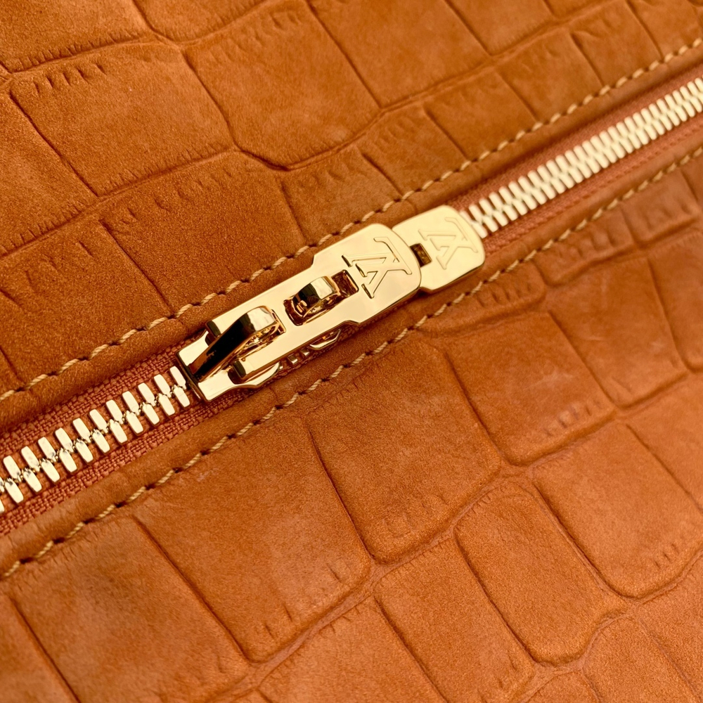 Louis Vuitton Express MM