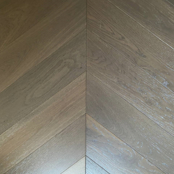 Французская елка Дуб Chocolate HM Flooring