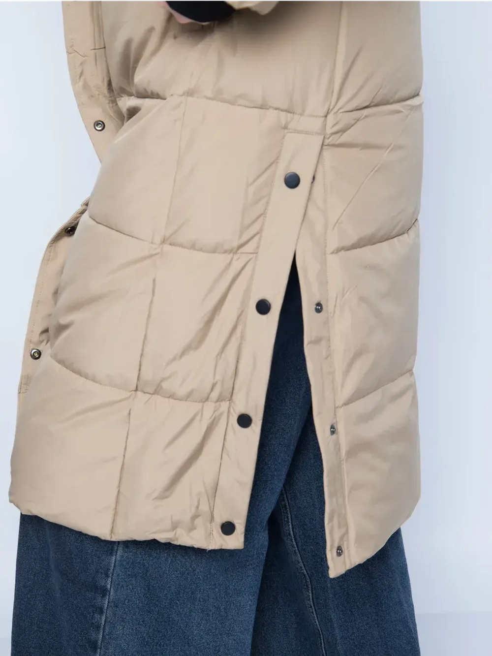 Куртка зимняя удлиненная с капюшоном