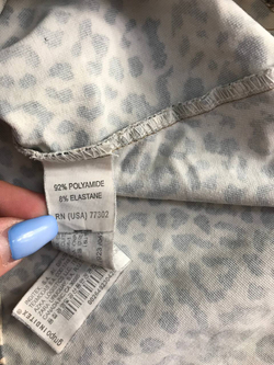 Топ Zara в леопардовом стиле, визуально 42 размер