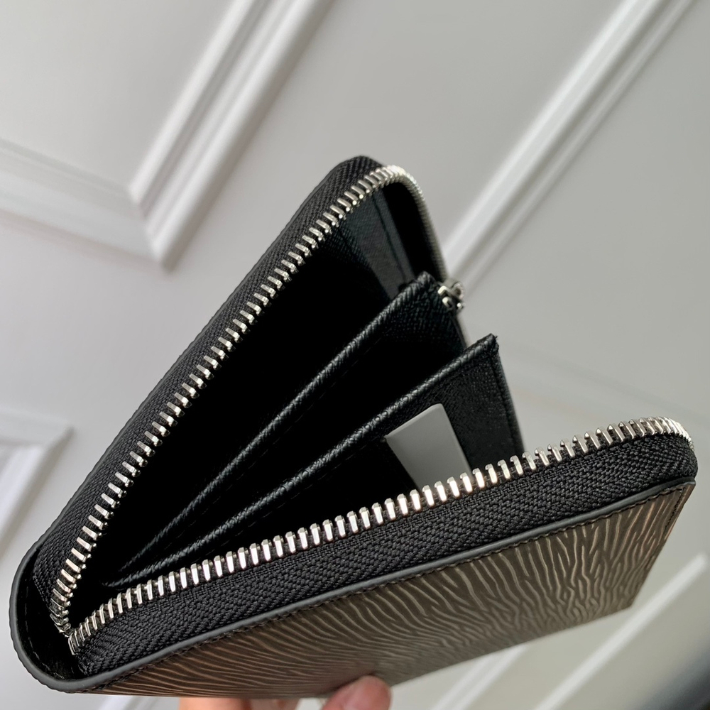 Louis Vuitton Zippy Organizer