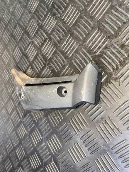 Пластик радиатора правый Yamaha FZ1 Fazer RN17