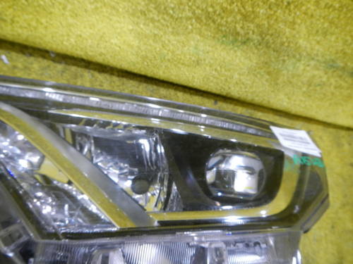 Фара левая Toyota Rav 4 CA40 (2015-2019) LED
