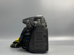 Nikon D700 3.650 кадров