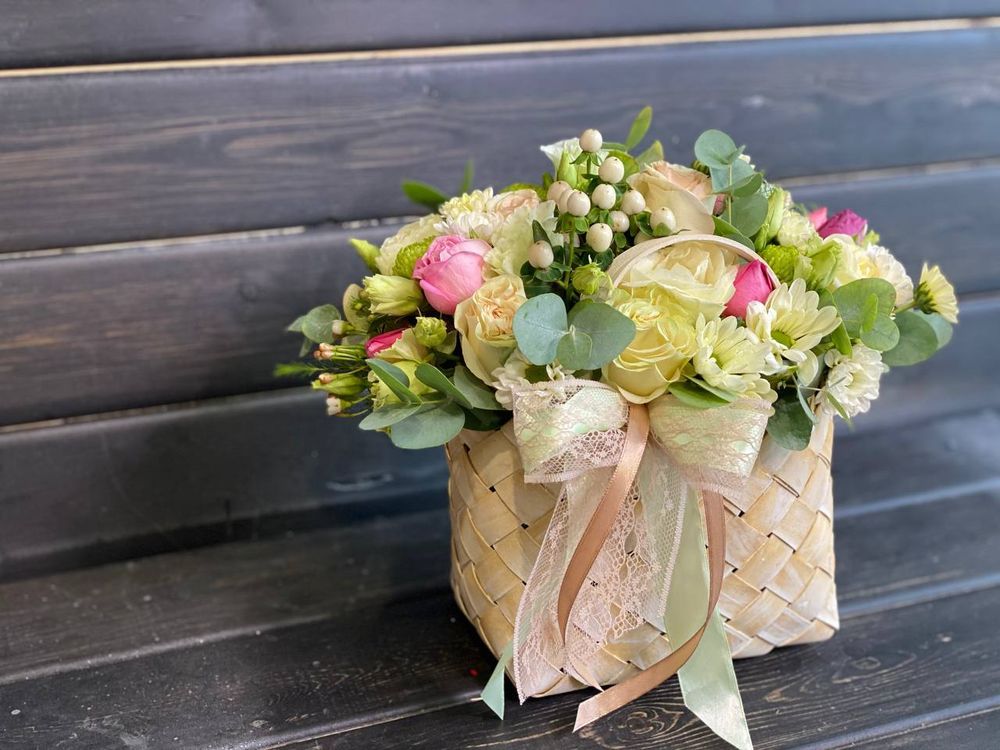 Коробочка плетеная светлая