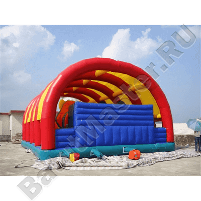 Коммерческий надувной батут "Веселый дом и звери в нём" с крышей 9*6*6 м