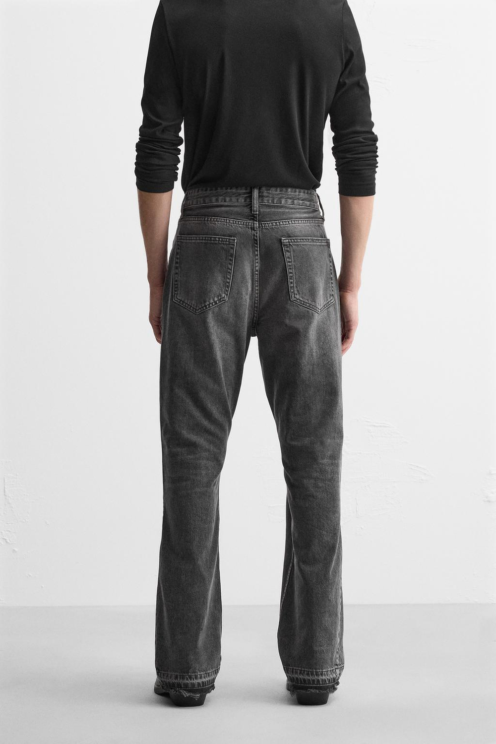 Джинсы flared fit